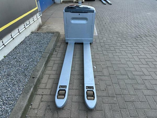 Grote foto vs 22550 elektrische palletwagen still lepels 1800mm doe het zelf en verbouw hefwerktuigen