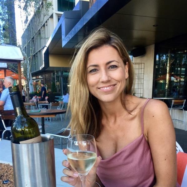 Grote foto jij een leukerd die niet zo snel jaloers is contacten en berichten vrouw zoekt man