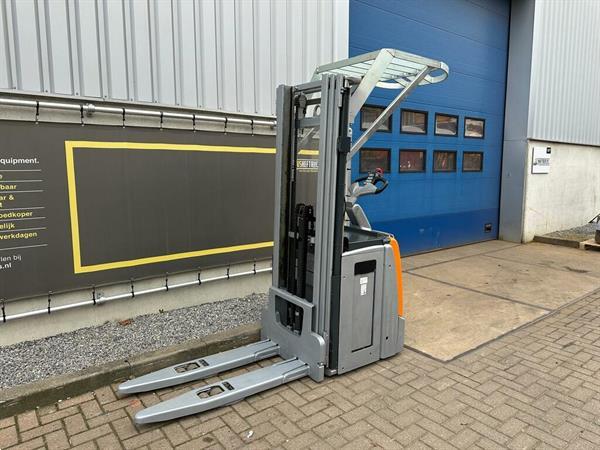 Grote foto vs 22584 elektrische triplex stapelaar still initi le lift doe het zelf en verbouw hefwerktuigen