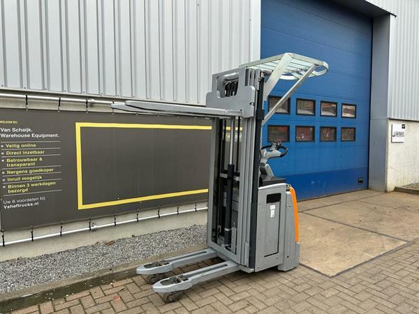 Grote foto vs 22584 elektrische triplex stapelaar still initi le lift doe het zelf en verbouw hefwerktuigen