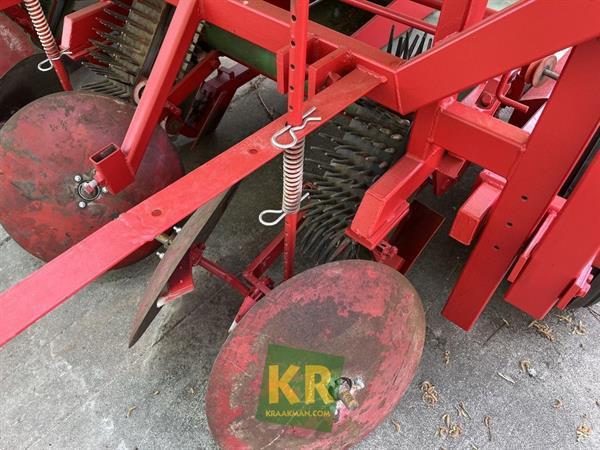 Grote foto koning pootmachine 695218 agrarisch zaaimachines