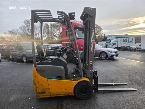 Grote foto jungheinrich efg 110k heftruck 2017 agrarisch heftrucks