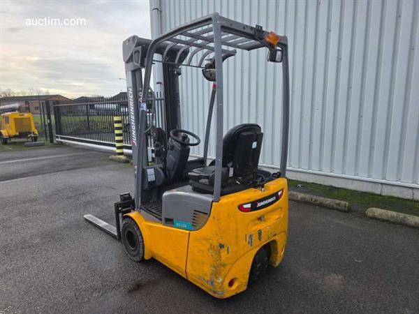 Grote foto jungheinrich efg 110k heftruck 2018 agrarisch heftrucks