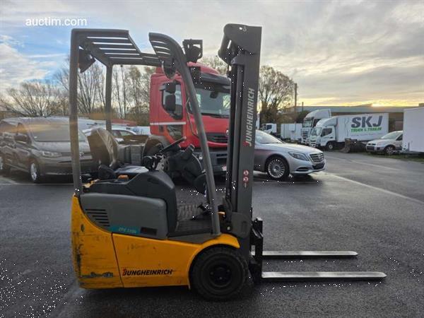 Grote foto jungheinrich efg 110k heftruck 2020 agrarisch heftrucks