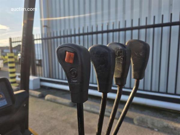 Grote foto hyundai 30d 9f heftruck 2017 agrarisch heftrucks