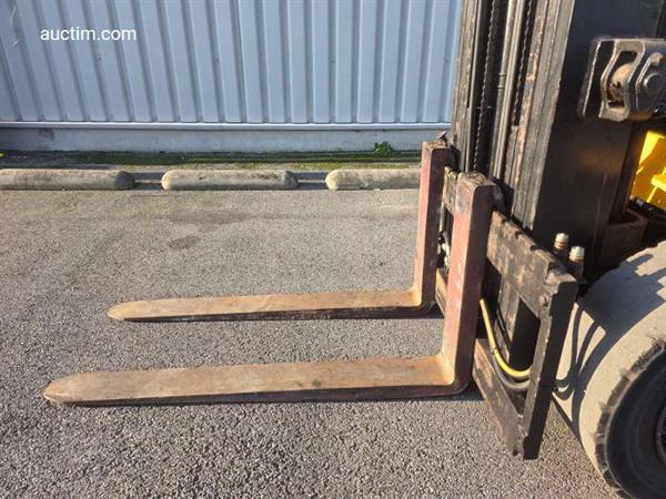 Grote foto hyundai 30d 9e heftruck 2017 agrarisch heftrucks