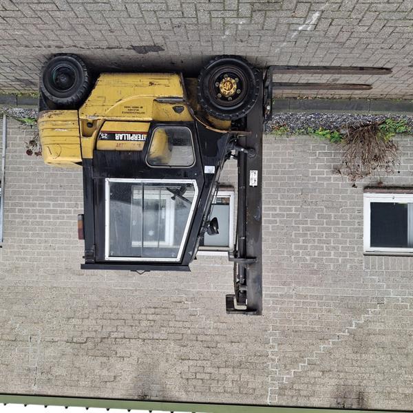 Grote foto caterpillar dp25 diesel heftruck agrarisch heftrucks