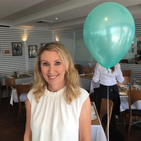 Grote foto mag ik een lekker diner voor je bereiden contacten en berichten vrouw zoekt man