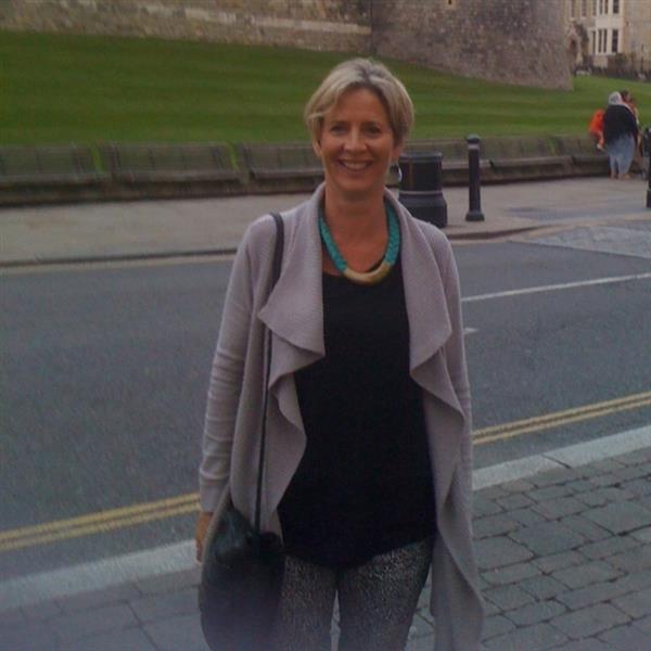 Grote foto ik zoek een man met het liefst kinderen contacten en berichten vrouw zoekt man