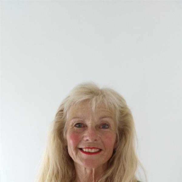 Grote foto ben jij wel een man die ik wel kan vertrouwen contacten en berichten vrouw zoekt man