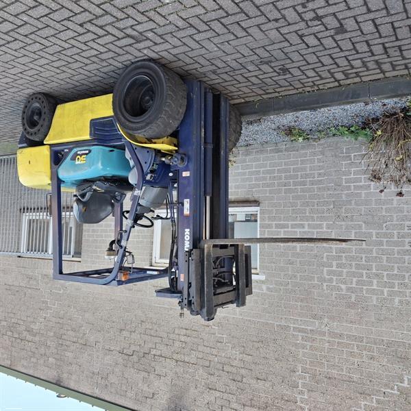 Grote foto komatsu fd30 t 14 diesel heftruck triplo shift bj2002 agrarisch heftrucks