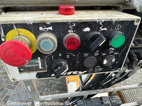 Grote foto niftylift hr12ne knik telescoop hoogwerker nifty lift hr 12 doe het zelf en verbouw hoogwerkers