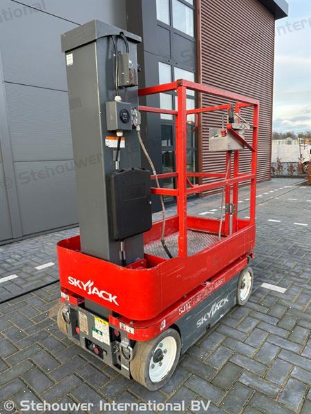 Grote foto skyjack sj12 mast hoogwerker orderpicker masthoogwerker doe het zelf en verbouw hoogwerkers