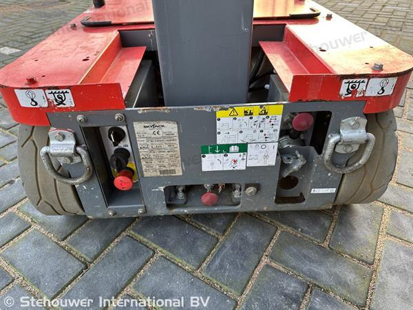 Grote foto skyjack sj12 mast hoogwerker orderpicker masthoogwerker doe het zelf en verbouw hoogwerkers