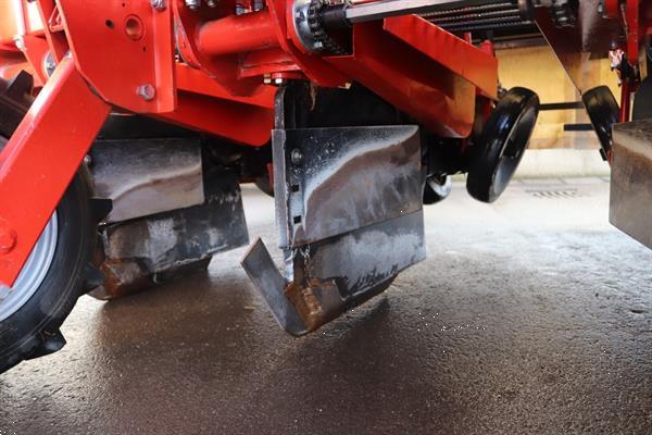 Grote foto gregoire besson cemag 934 4rgs preiplantmachine 4 rijen agrarisch zaaimachines