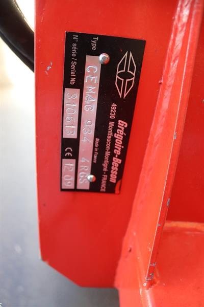 Grote foto gregoire besson cemag 934 4rgs preiplantmachine 4 rijen agrarisch zaaimachines