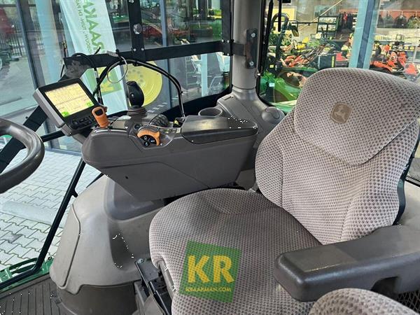 Grote foto john deere 6120r 704485 agrarisch tractoren