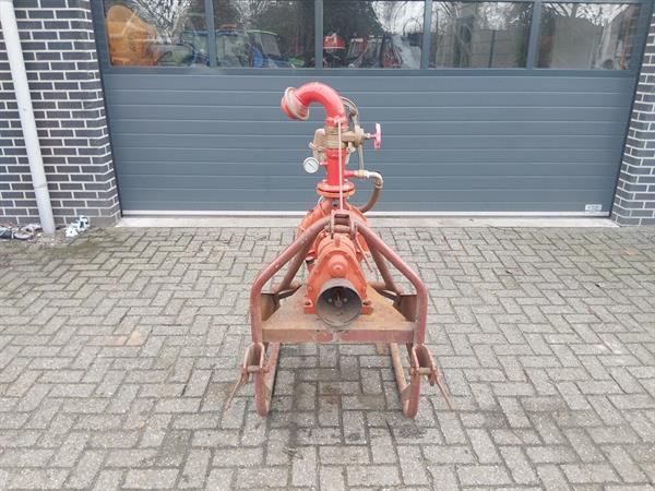 Grote foto landini cms 50 waterpomp aftakaspomp agrarisch pompen