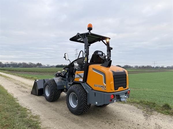 Grote foto giant g2700 x tra hd minishovel 2025 demo 89 uur agrarisch shovels