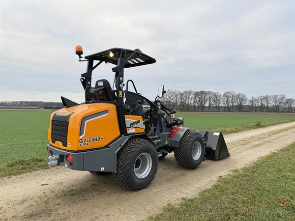 Grote foto giant g2700 x tra hd minishovel 2025 demo 89 uur agrarisch shovels
