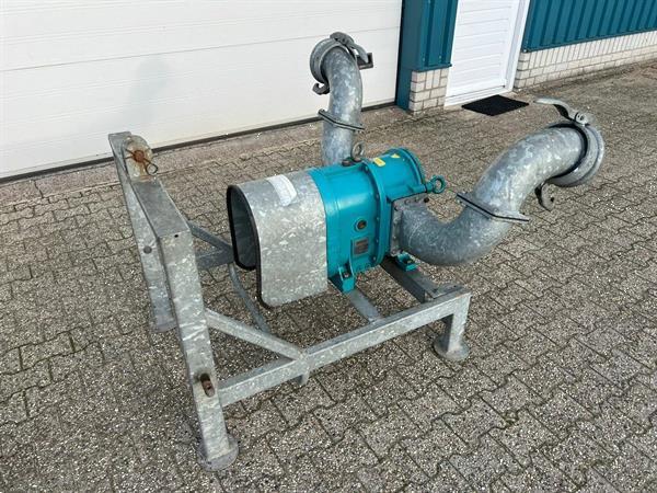 Grote foto b rger fl518 agrarisch mestpompen