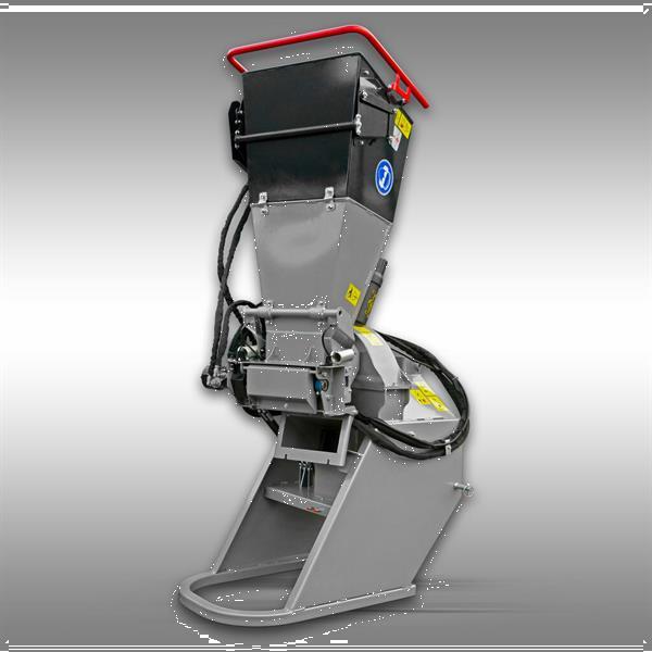 Grote foto jansen bx 42rs hakselaar max 10 cm houtversnipperaar met invoerrollen houtshredder tractor agrarisch bosbouw