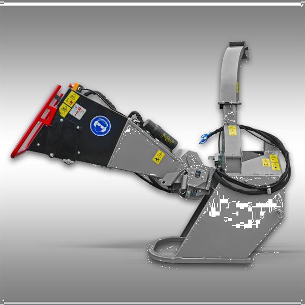 Grote foto jansen bx 42rs hakselaar max 10 cm houtversnipperaar met invoerrollen houtshredder tractor agrarisch bosbouw