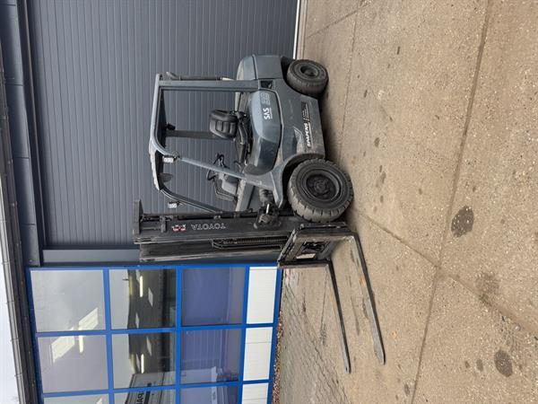 Grote foto toyota 3 ton diesel triple agrarisch heftrucks