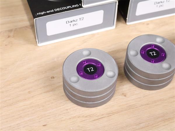 Grote foto ansuz acoustics darkz t2 titanium highend audio resonance control tuning feet set of 3 audio tv en foto algemeen