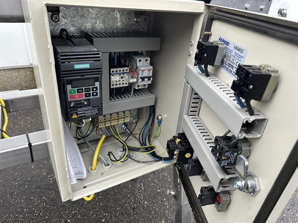 Grote foto bodijn 185 x 30 cm agrarisch transportbanden