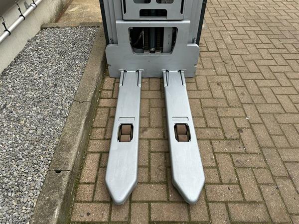 Grote foto vs 22601 elektrische triplex stapelaar still 5316mm bj2019 doe het zelf en verbouw hefwerktuigen