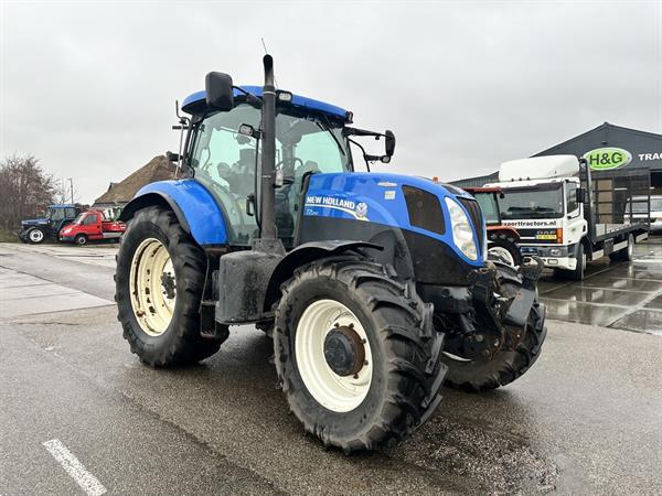 Grote foto new holland t7.210 agrarisch tractoren