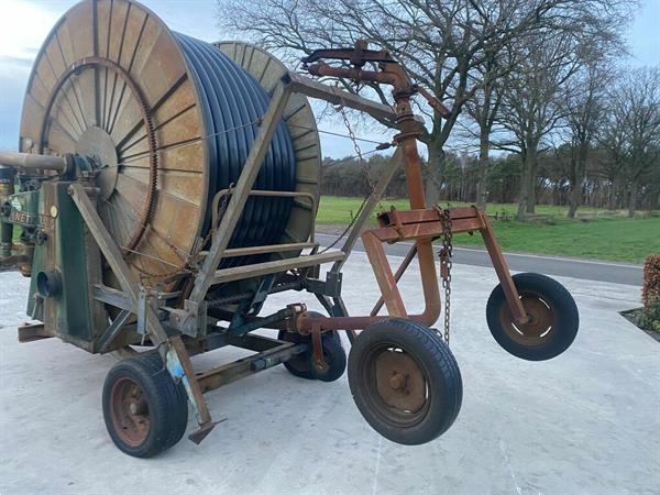 Grote foto nettuno regenhaspel 90 320 goed werkend agrarisch beregeningapparatuur