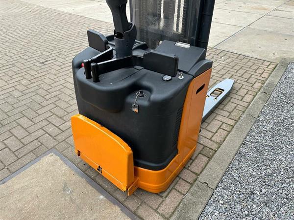 Grote foto vs 22598 elektrische triplex stapelaar still egvs14 4.940mm doe het zelf en verbouw hefwerktuigen