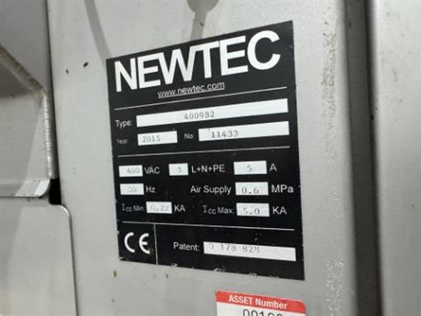 Grote foto newtec 4009 b2 afweegmachine met 1 netverpakkingsmachine elevator en rollenleesband agrarisch tuinbouw