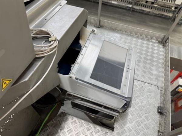 Grote foto newtec 4009 b2 afweegmachine met 1 netverpakkingsmachine elevator en rollenleesband agrarisch tuinbouw