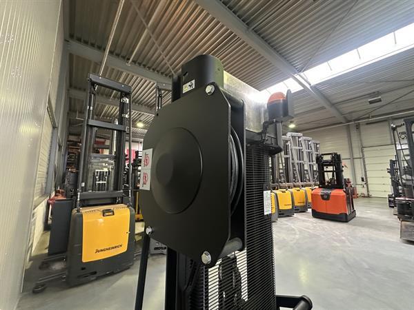 Grote foto swe 120 xr demo reach mast tilting forks s.s. doe het zelf en verbouw hefwerktuigen