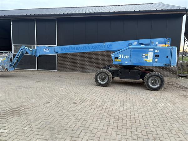 Grote foto hoogwerker telescoophoogwerker aichi sp21aj doe het zelf en verbouw hoogwerkers