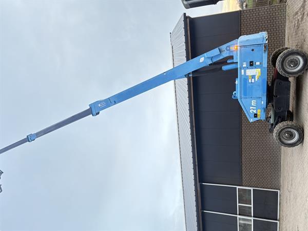 Grote foto hoogwerker telescoophoogwerker aichi sp21aj doe het zelf en verbouw hoogwerkers