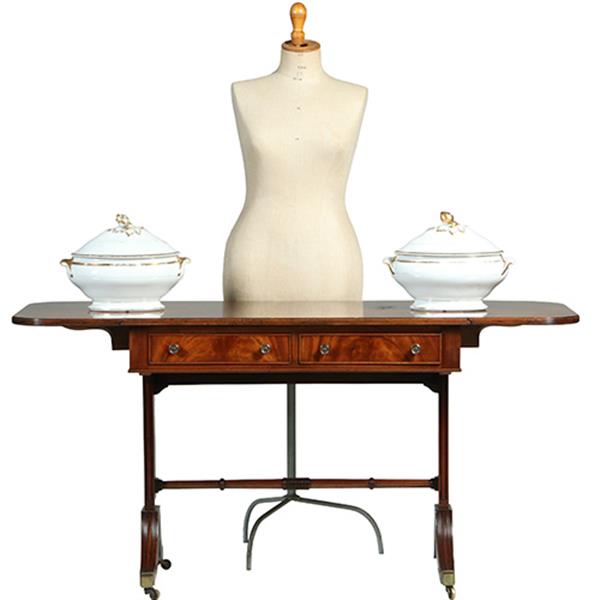 Grote foto mahonie met bloemmahonie sidetable of smalle schrijftafel met 2 laden en op en neerklapbare oren n antiek en kunst stoelen en banken