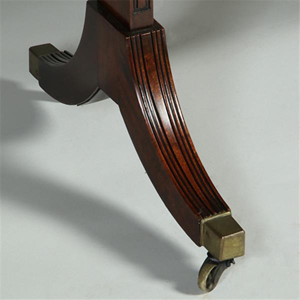 Grote foto mahonie met bloemmahonie sidetable of smalle schrijftafel met 2 laden en op en neerklapbare oren n antiek en kunst stoelen en banken