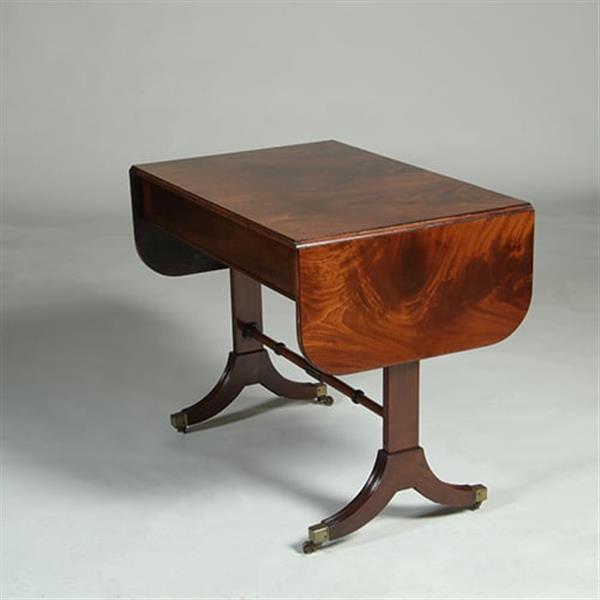 Grote foto mahonie met bloemmahonie sidetable of smalle schrijftafel met 2 laden en op en neerklapbare oren n antiek en kunst stoelen en banken