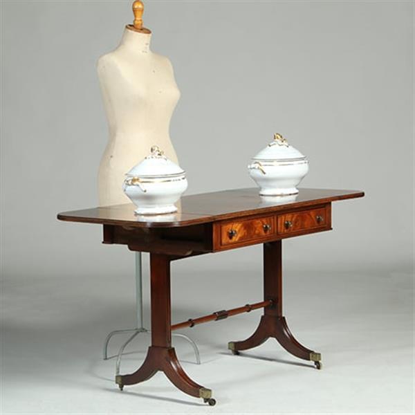 Grote foto mahonie met bloemmahonie sidetable of smalle schrijftafel met 2 laden en op en neerklapbare oren n antiek en kunst stoelen en banken