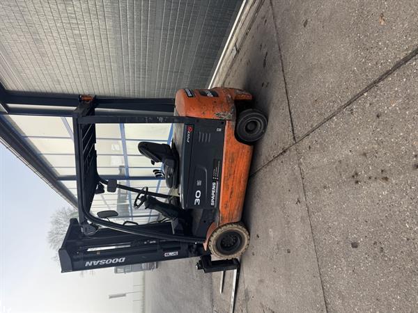 Grote foto doosan 3ton elec triple agrarisch heftrucks