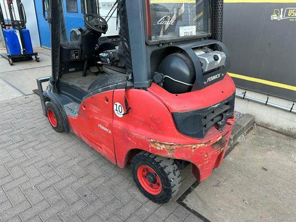 Grote foto vs 22555 lpg triplex heftruck linde h20t agrarisch heftrucks