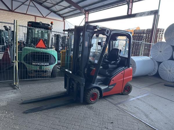 Grote foto vs 22556 lpg triplex heftruck linde h18t agrarisch heftrucks