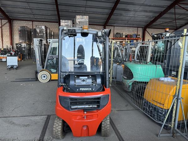 Grote foto vs 22556 lpg triplex heftruck linde h18t agrarisch heftrucks