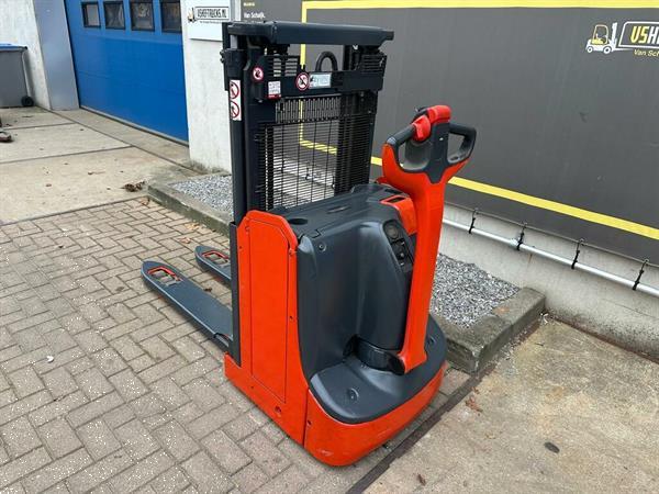 Grote foto vs 22566 elektrische duo stapelaar linde d08 doe het zelf en verbouw hefwerktuigen