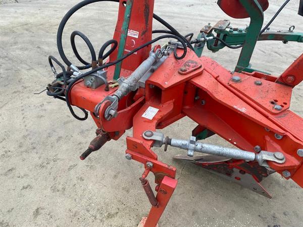 Grote foto kverneland ld85 ploeg 4 schaar agrarisch ploegen