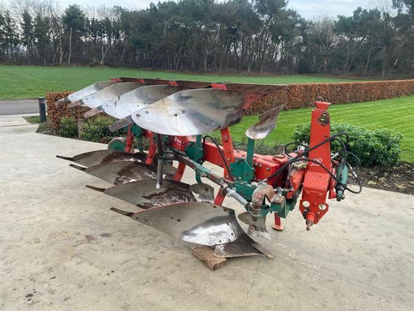 Grote foto kverneland ld85 ploeg 4 schaar agrarisch ploegen